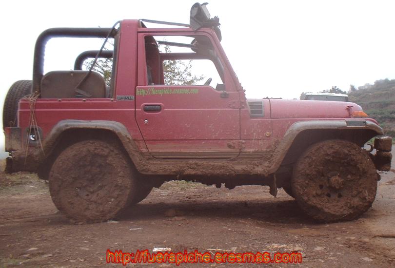 ruedas en el barro